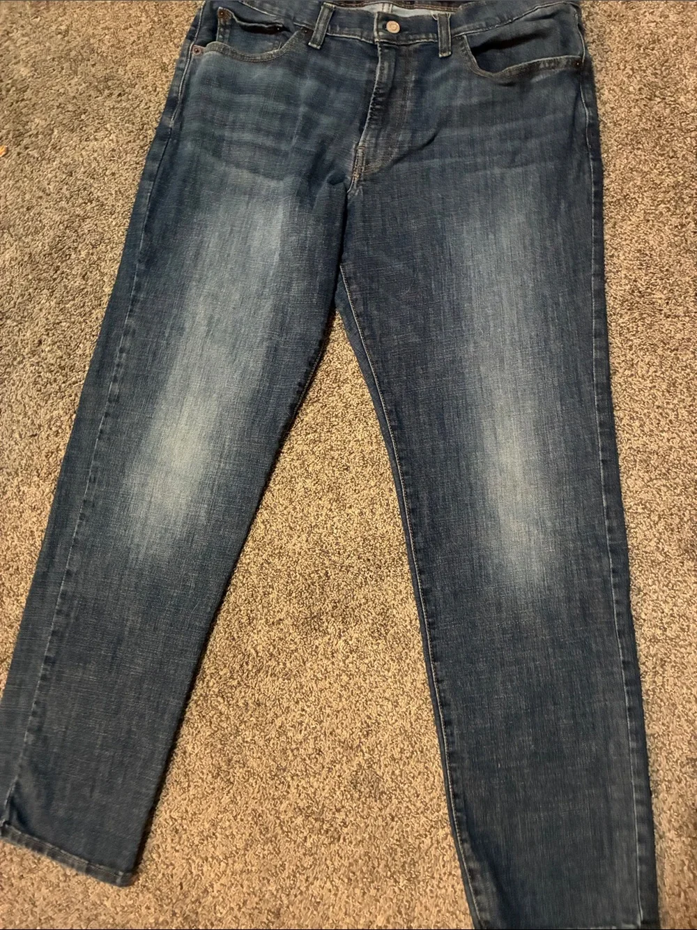 Lucky Brand Men's Straight Jeans in Medium Blue Wash